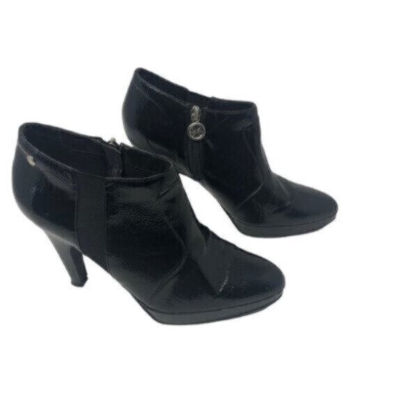 Isaac Mizrahi Desiree Black Shiny Leather Ankle Bootie Heel Size 7.5 - Picture 2 of 14